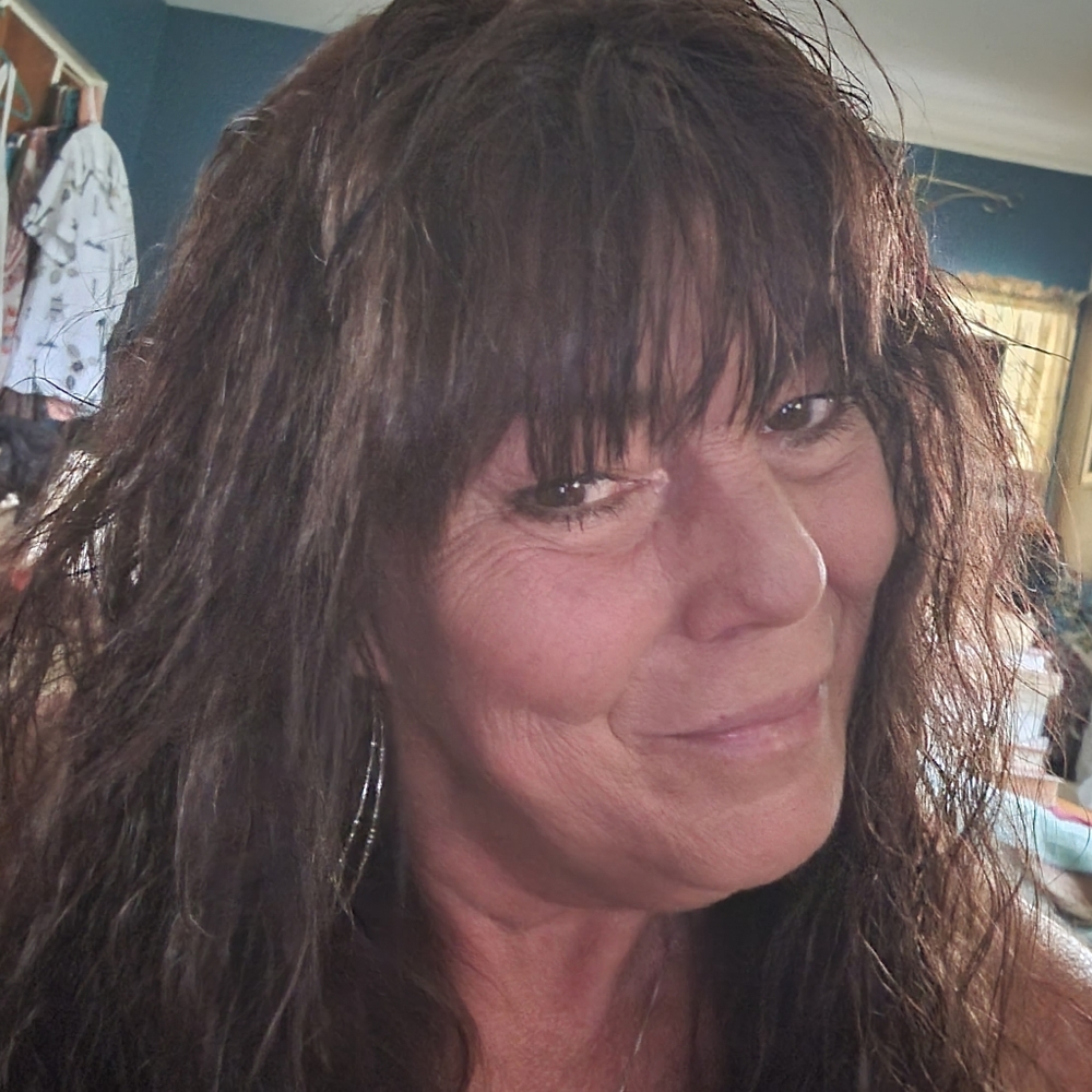 Meet your Posher, Pamela